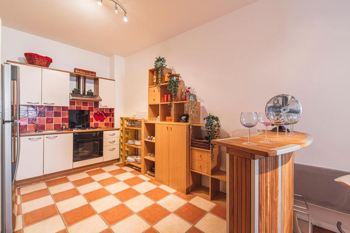 Villa Bar A Bulles - Ancien Comptoir Transforme Reims Esterno foto